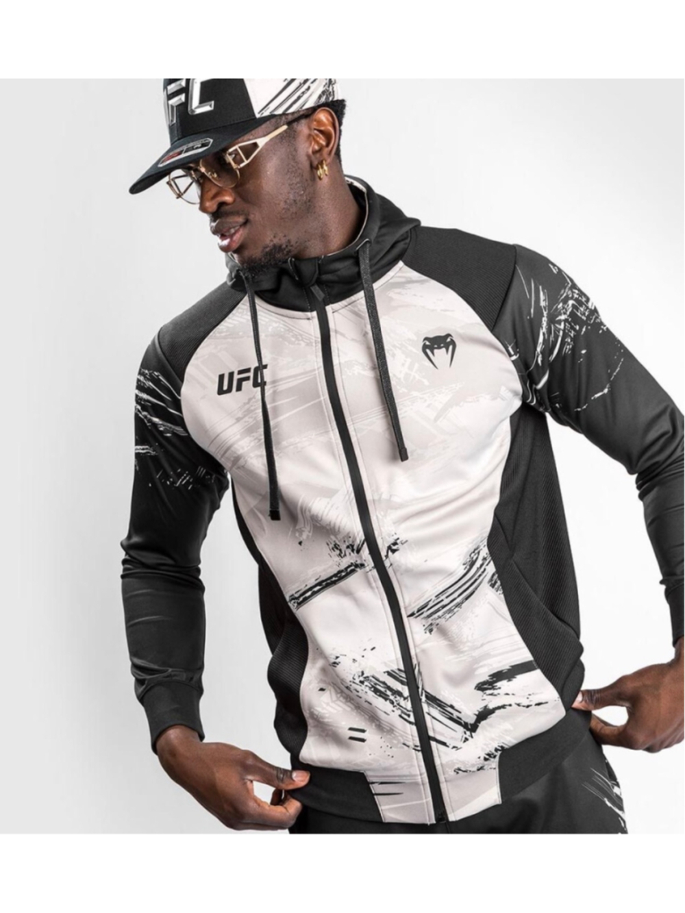 Men's Venum Authentic Fight Week 2.0 Zip Hoodie - Sand SZ Small